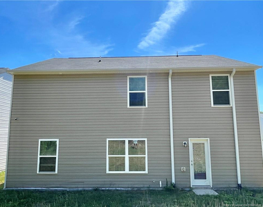 92 Hallow Oak Street - Photo Thumbnail 10