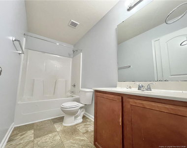92 Hallow Oak Street - Photo Thumbnail 7