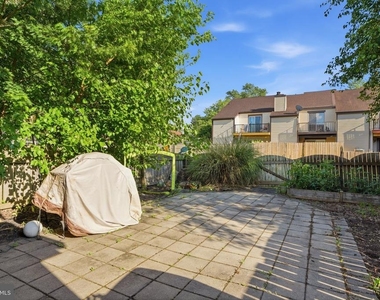 272 Hudson Court - Photo Thumbnail 34