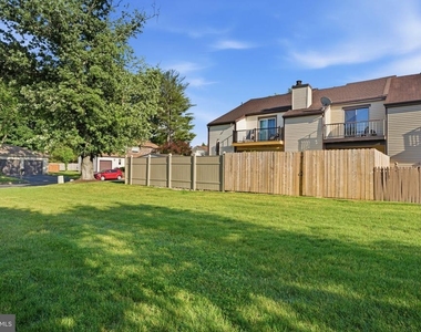 272 Hudson Court - Photo Thumbnail 40