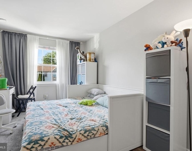 272 Hudson Court - Photo Thumbnail 25