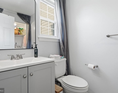 272 Hudson Court - Photo Thumbnail 6