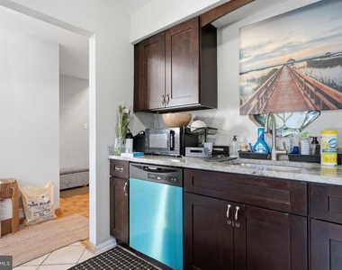 272 Hudson Court - Photo Thumbnail 9