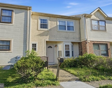 272 Hudson Court - Photo Thumbnail 1