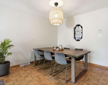 272 Hudson Court - Photo Thumbnail 13