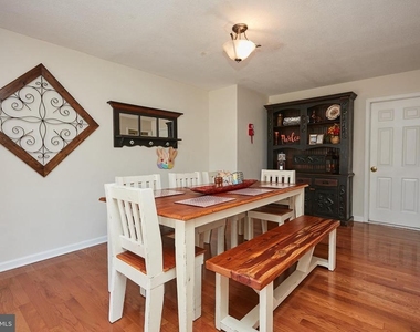 34 Berrien Avenue - Photo Thumbnail 13