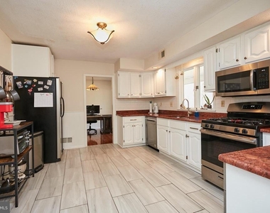 34 Berrien Avenue - Photo Thumbnail 15