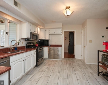 34 Berrien Avenue - Photo Thumbnail 14