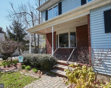 34 Berrien Avenue - Photo Thumbnail 36