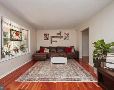 34 Berrien Avenue - Photo Thumbnail 9