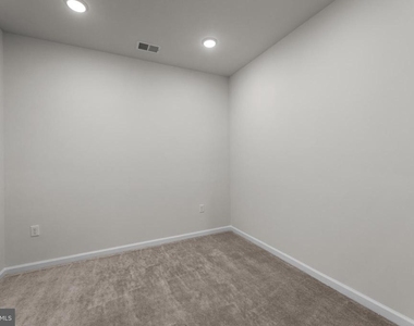 1 Culvert Dr - Photo Thumbnail 8