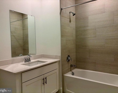 2201 Jacob Francis Way - Photo Thumbnail 8