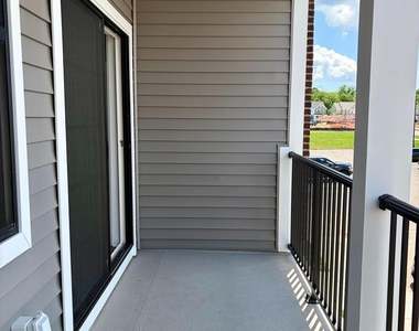 2201 Jacob Francis Way - Photo Thumbnail 11