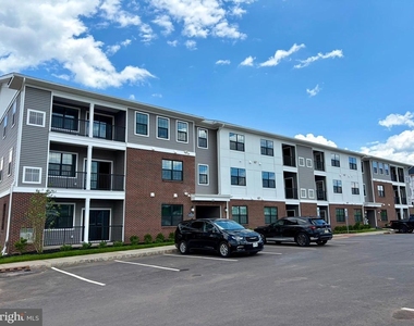 2201 Jacob Francis Way - Photo Thumbnail 12