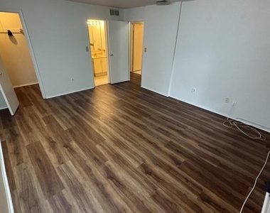 47 Wyndham Place - Photo Thumbnail 18