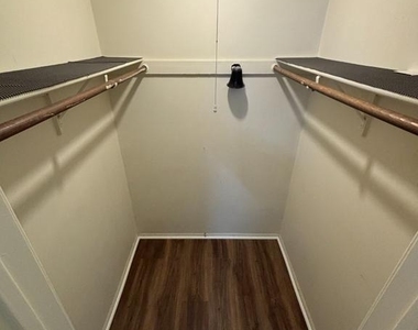 47 Wyndham Place - Photo Thumbnail 21