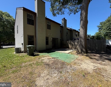 343 Brookdale Boulevard - Photo Thumbnail 16
