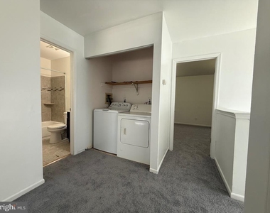 343 Brookdale Boulevard - Photo Thumbnail 7