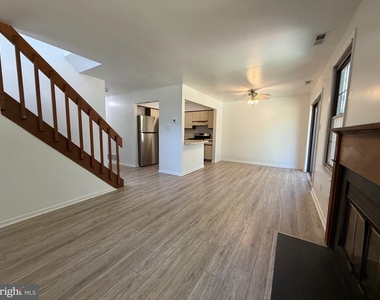 343 Brookdale Boulevard - Photo Thumbnail 3