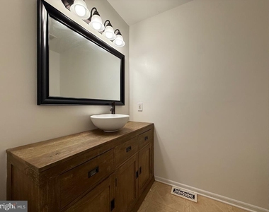343 Brookdale Boulevard - Photo Thumbnail 11