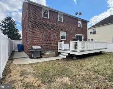 8 Cooper Avenue - Photo Thumbnail 2