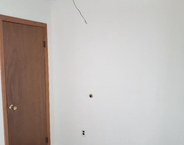 107 W Branch Avenue - Photo Thumbnail 8