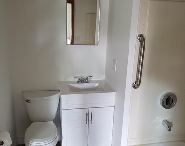 107 W Branch Avenue - Photo Thumbnail 3