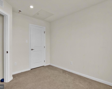 114 Freedom Way - Photo Thumbnail 20