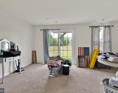114 Freedom Way - Photo Thumbnail 24