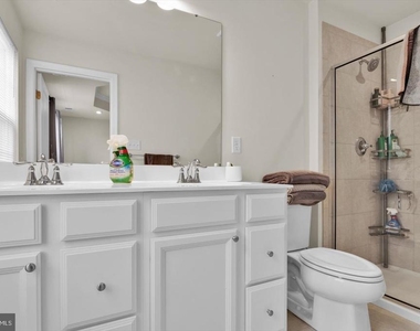114 Freedom Way - Photo Thumbnail 16