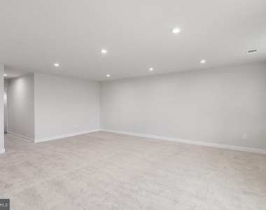 31 Sage Way - Photo Thumbnail 8