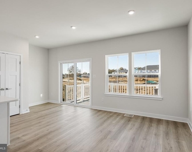 31 Sage Way - Photo Thumbnail 22
