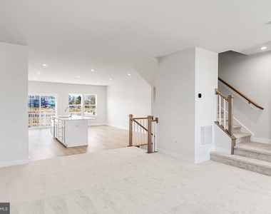 31 Sage Way - Photo Thumbnail 12
