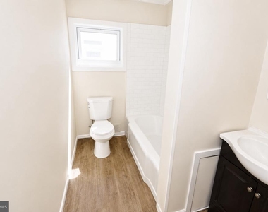 111 Barclay Street - Photo Thumbnail 12