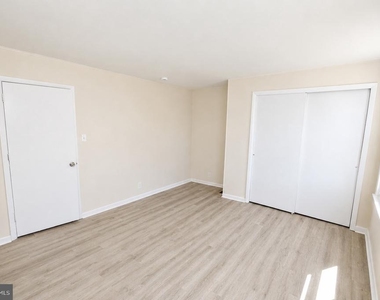 111 Barclay Street - Photo Thumbnail 7