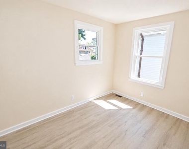 111 Barclay Street - Photo Thumbnail 11