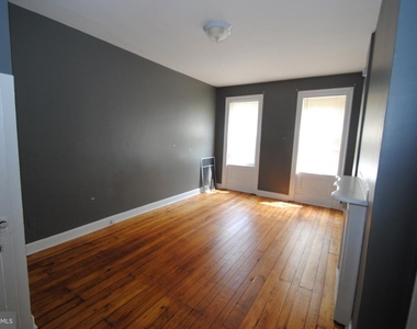 317 E Union Street - Photo Thumbnail 3