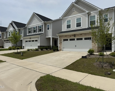 375 Garden Vine Trail - Photo Thumbnail 1