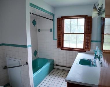 8936 Goldsborough Neck Road - Photo Thumbnail 10