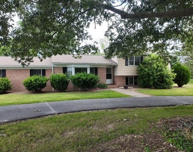 8936 Goldsborough Neck Road - Photo Thumbnail 3