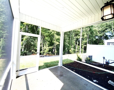 216 Hiking Hl Lane - Photo Thumbnail 22