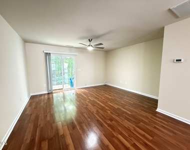 8527 Quarton Drive - Photo Thumbnail 7