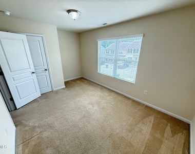 8527 Quarton Drive - Photo Thumbnail 17