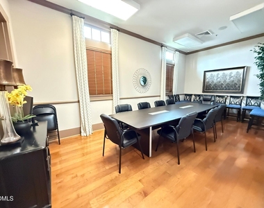8527 Quarton Drive - Photo Thumbnail 33