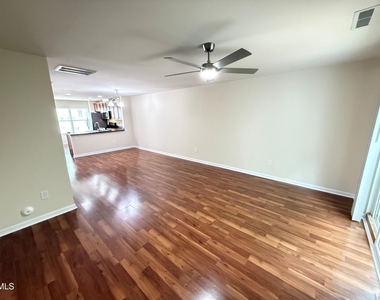 8527 Quarton Drive - Photo Thumbnail 9