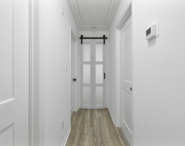 437 Woodsdale Road - Photo Thumbnail 16