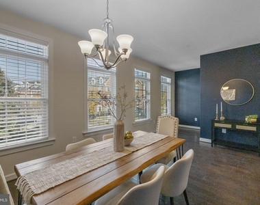 5313 Stream Bank Lane - Photo Thumbnail 14