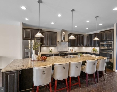 5313 Stream Bank Lane - Photo Thumbnail 11