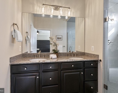 5313 Stream Bank Lane - Photo Thumbnail 22