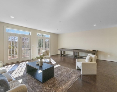5313 Stream Bank Lane - Photo Thumbnail 3